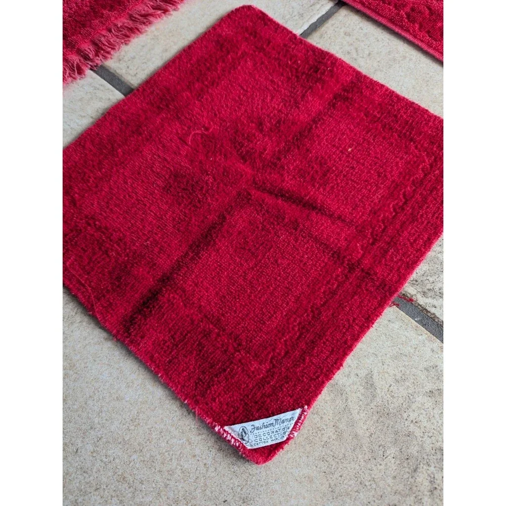 Vintage Fashion Manor Decorator Towels Set of 4  Red Fringe Jacquard bath hand